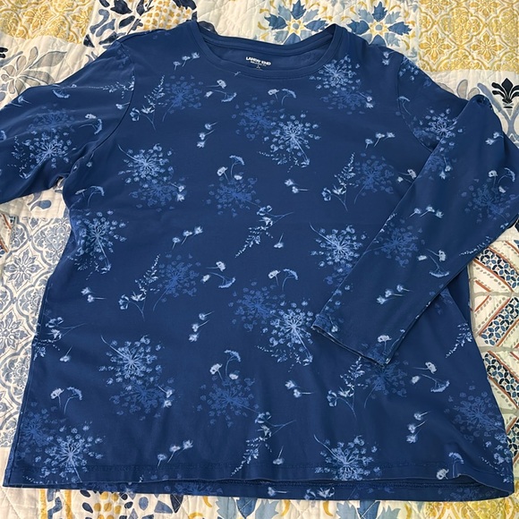 L:Lands End Crew Neck Long Sleeve Tee Shirt Blue Pattern - Picture 1 of 1